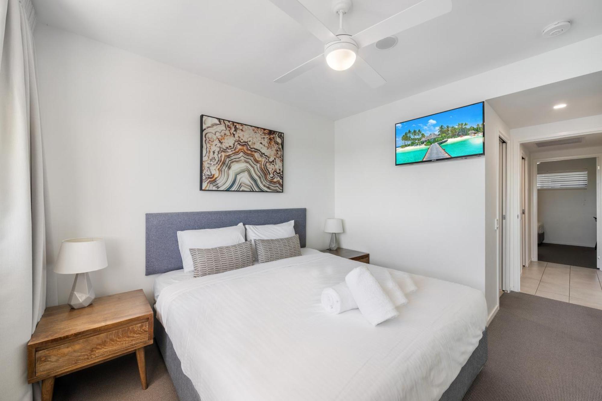 North Shore Oceanside Kawana Kawana Waters Ngoại thất bức ảnh