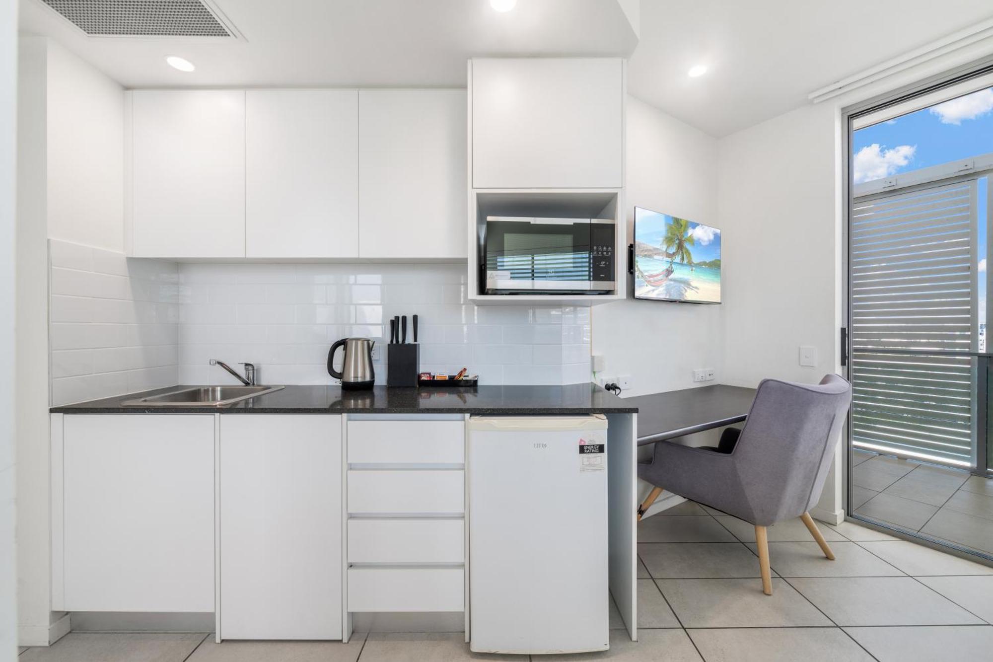 North Shore Oceanside Kawana Kawana Waters Ngoại thất bức ảnh